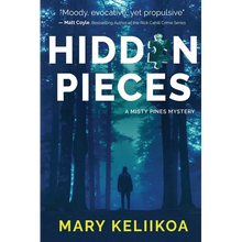 Hidden Pieces: A Misty Pines Mystery - Paperback